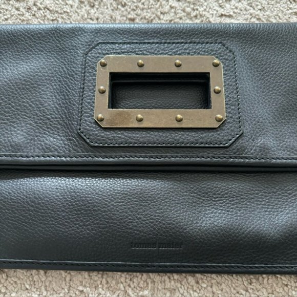 Tomas Maier Fold-Over Black Leather Clutch - Picture 6 of 7